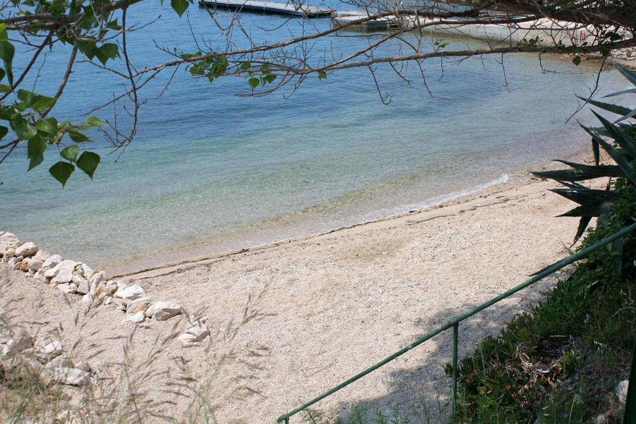 Apartments And Rooms By The Sea Supetarska Draga - Gornja, Rab - 11579 Esterno foto